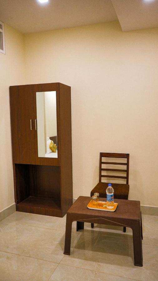 Hotel Veer Palace Near Udaipole 우다이푸르 외부 사진
