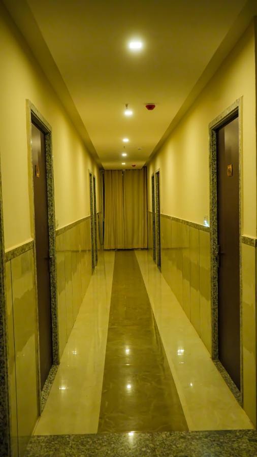 Hotel Veer Palace Near Udaipole 우다이푸르 외부 사진