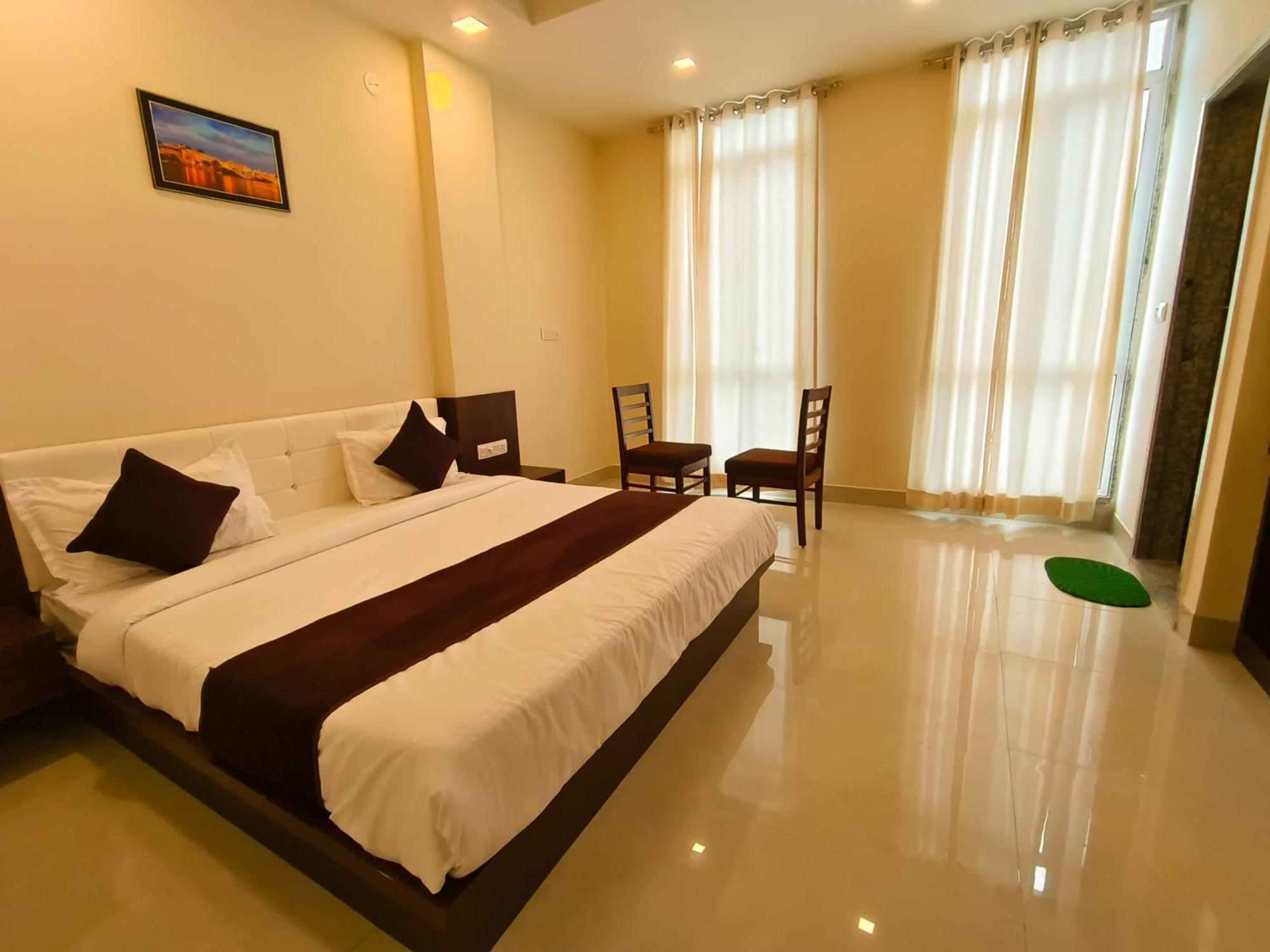 Hotel Veer Palace Near Udaipole 우다이푸르 외부 사진