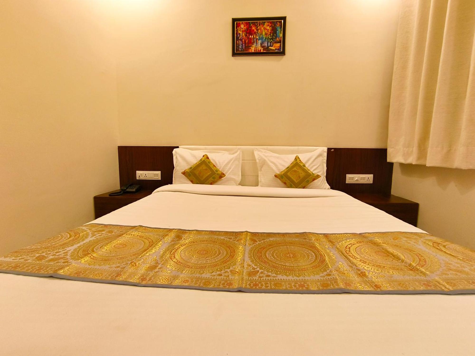 Hotel Veer Palace Near Udaipole 우다이푸르 외부 사진